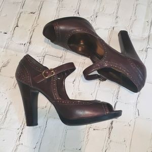Oxford Mary Jane heels
